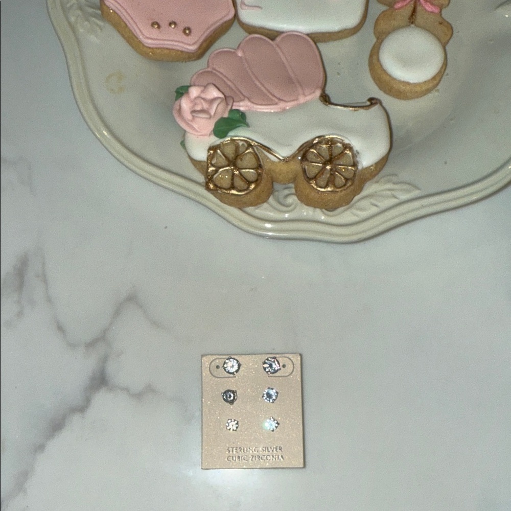 Silver Stud Earrings Set